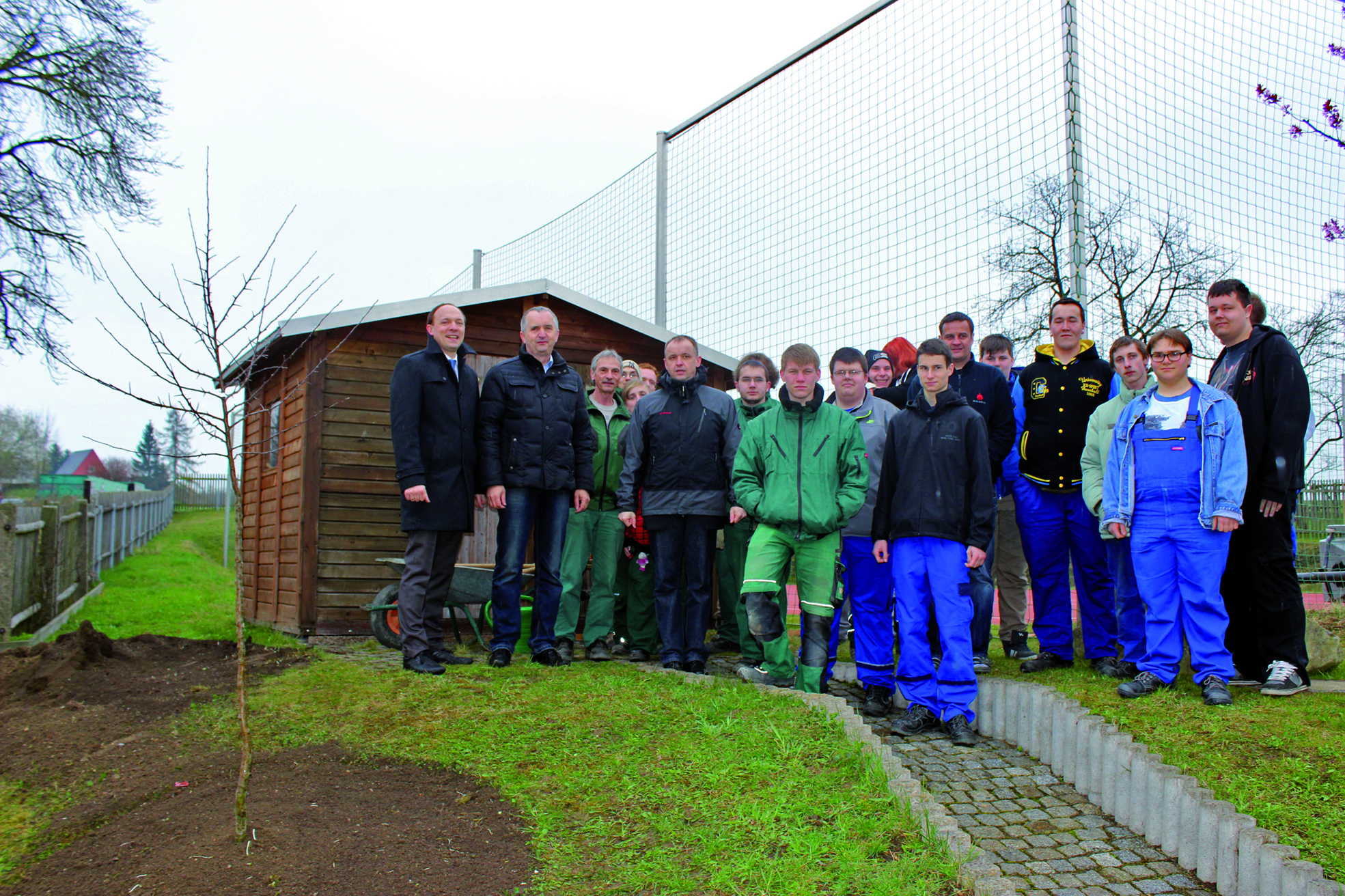 Baumpflanzung bei Don Bosco in Hartmannsdorf