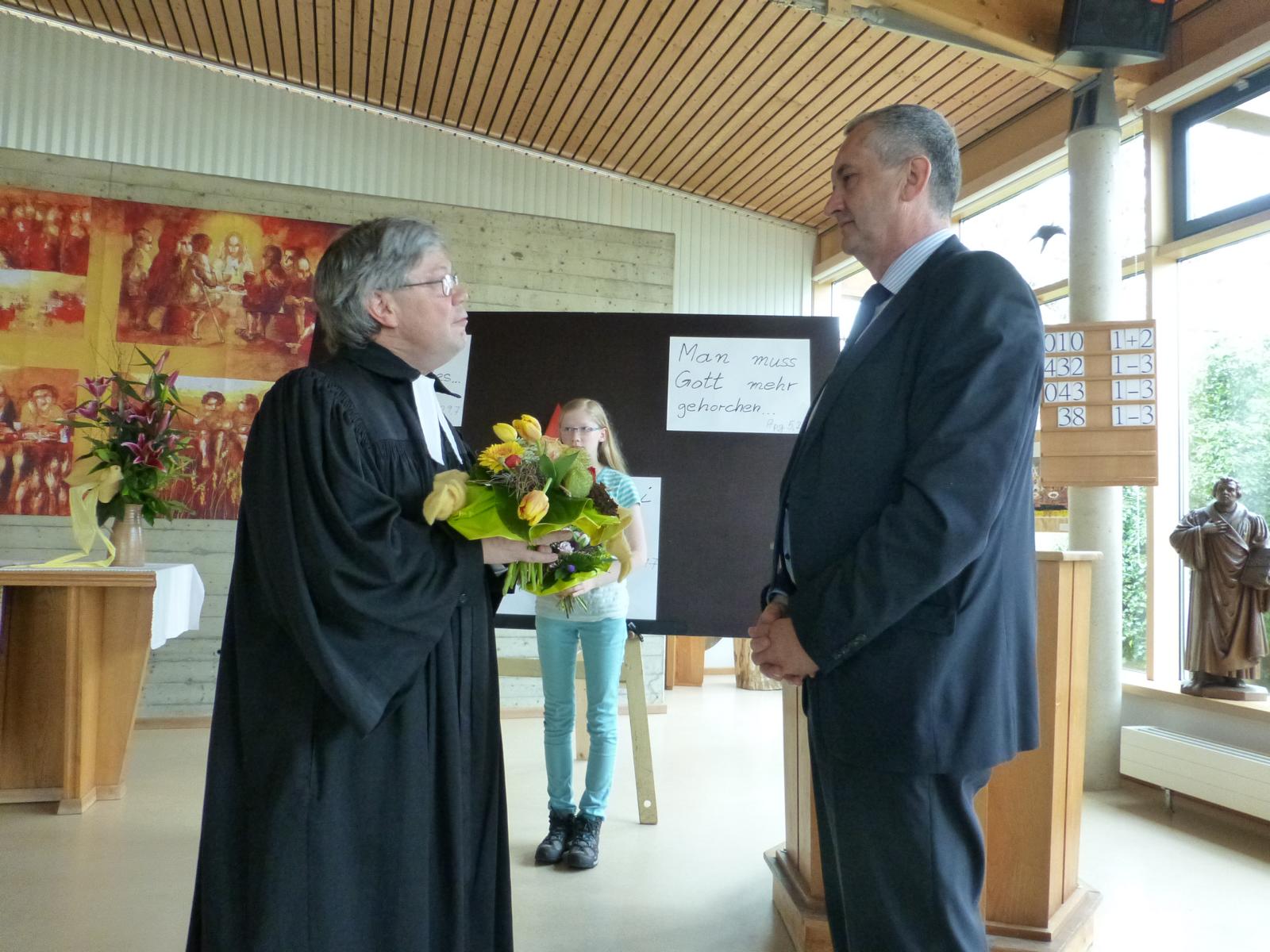 Pfarrer Saft dankt Thomas Schmidt MdL für seine offenen Worte